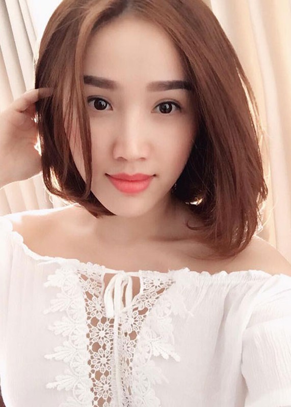 Bao Thy ngay cang xinh dep sau 10 nam ca hat-Hinh-2